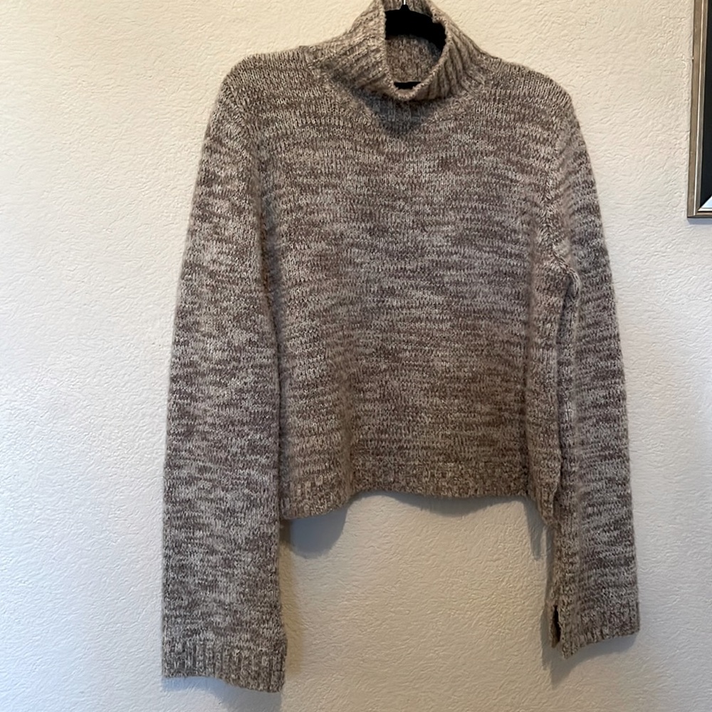 Zara Sweater cream/fawn size L- turtleneck